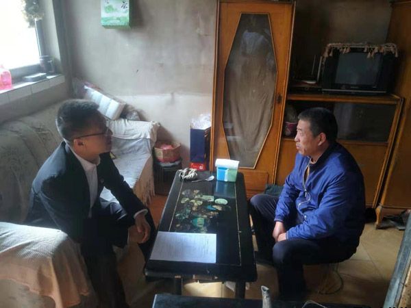 开云集团官网开云集团官网首页-开云(中国)泓源公司开展“践行初心使命,助推脱贫攻坚”主题党日活动(图4) 开云集团官网开云集团官网首页-开云(中国)泓源公司开展“践行初心使命,助推脱贫攻坚”主题党日活动(图4)