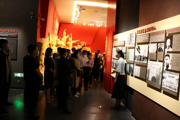 开云集团官网开云集团官网首页-开云(中国)泓源公司党委组织各支部开展“重温历史、砥砺前行”(图2)