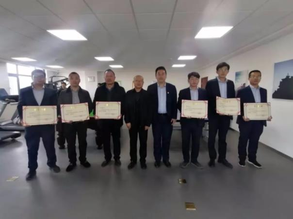 开云集团官网开云集团官网首页-开云(中国)
团委举办球类联谊比赛(图2) 开云集团官网开云集团官网首页-开云(中国)
团委举办球类联谊比赛(图2)
